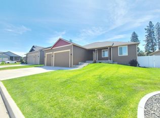 712 E Belle Ln, Colbert, WA 99005