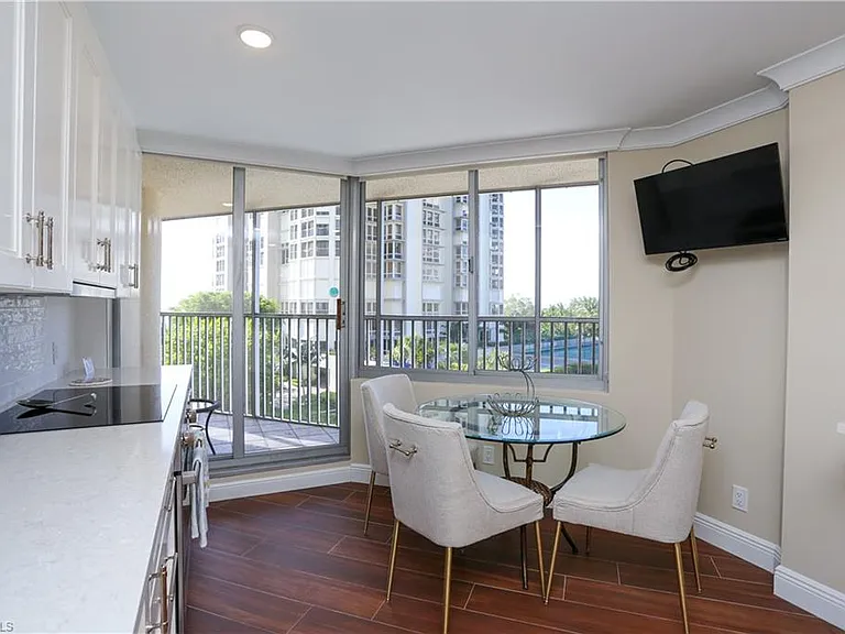 4041 Gulf Shore Blvd N #305 — Photo 13
