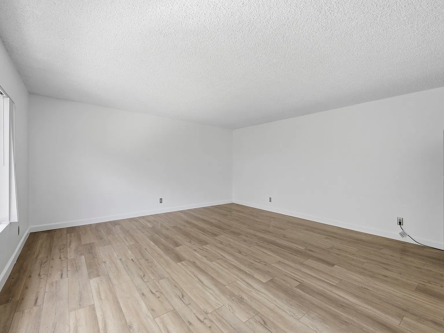 Studio, $1,814 — Photo 4