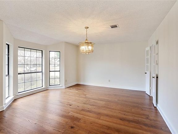 5th image of 3501 Lake Des Allemands Dr