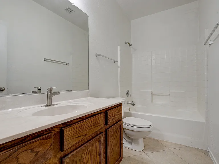 7583 W State Ave — Photo 6