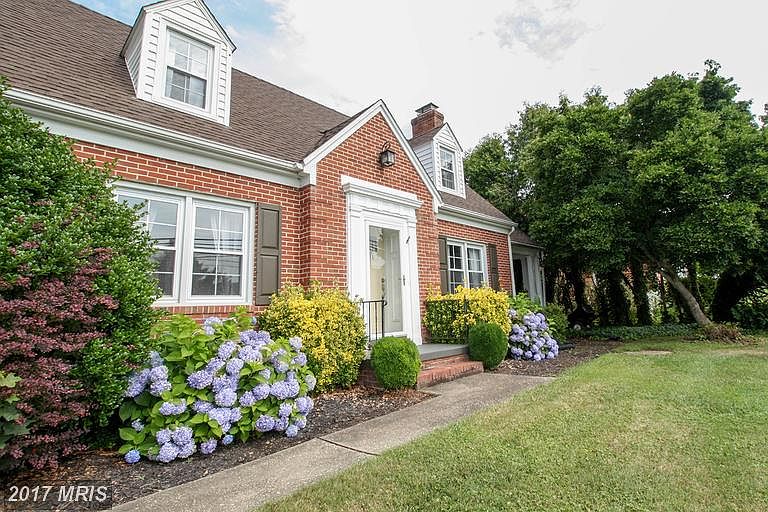 1st image of 611 Burkley Ave