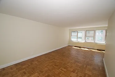 155 East 34th Street, #8M