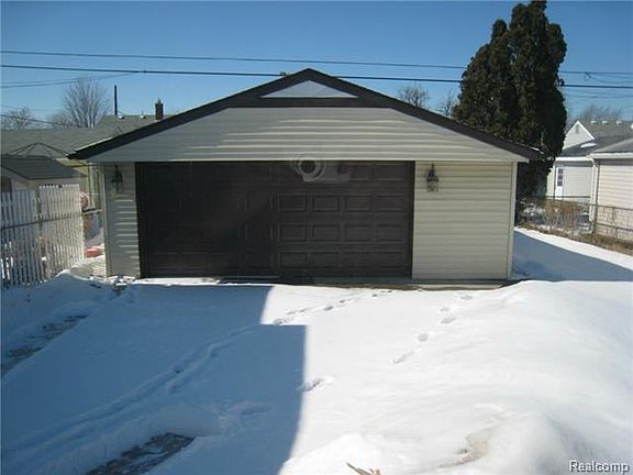 3rd image of 1606 6th St