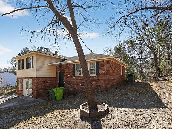 3rd image of 1637 Tall Pines Cir