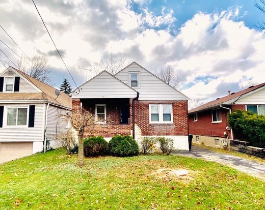 7025 Palmetto St Cincinnati Oh 45227 Zillow