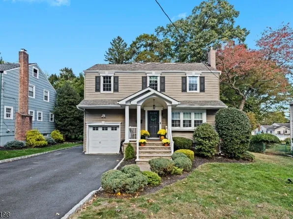 84 Cedar Grove Pkwy, Cedar Grove Twp., NJ 07009