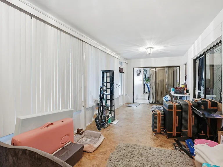 2171 NW 76th Ave — Photo 14