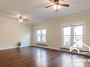 734 W Roscoe St #1N, Chicago, IL 60657