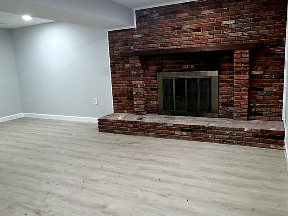 2nd image of 8242 Ahearn Rd
