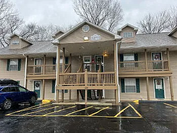 440 Fall Creek Dr #6