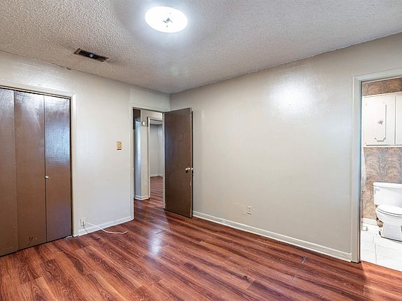 5th image of 6115 Denham Dr