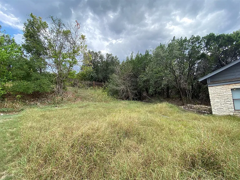 1516 Lisa Dr #B — Photo 21