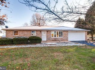2431 Belair Dr, Dover, PA 17315