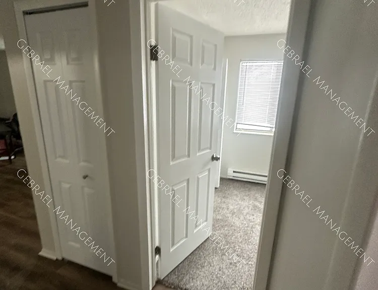4430 E Mount Morris Rd — Photo 4