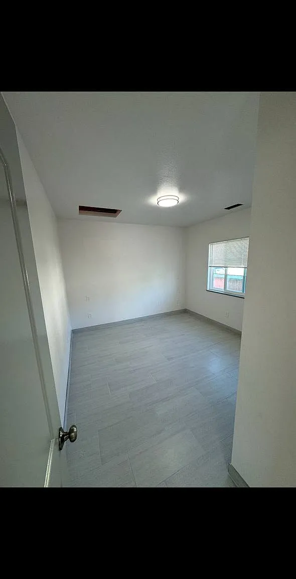 1 bed, 500 sqft, $2,500 — Photo 1