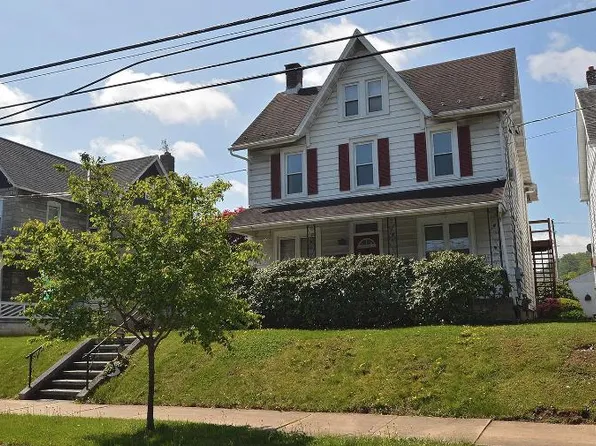 328 W Penn Ave #2, Robesonia, PA 19551