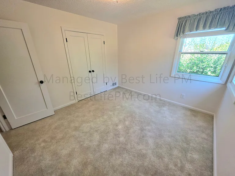 4526 NE 77th Ave — Photo 13