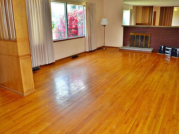 3rd image of 4901 N 13th St