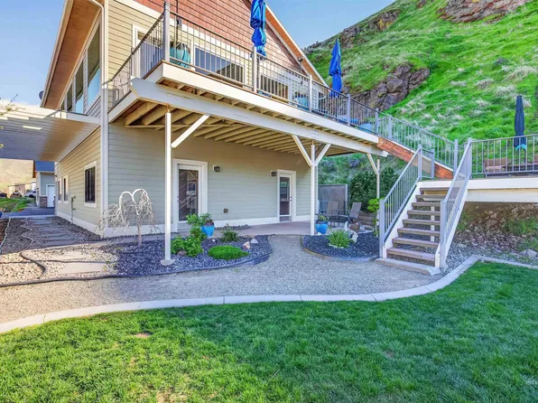 6382 Snake River Rd, Asotin, WA 99402