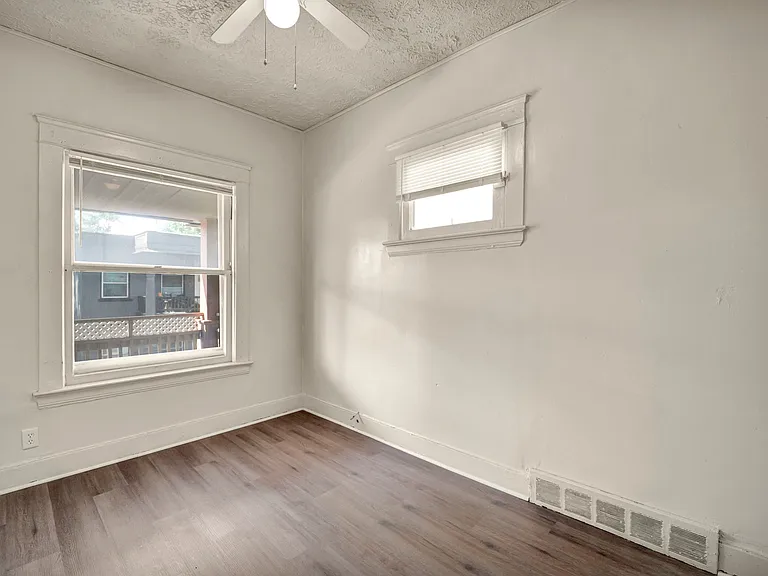 10515 Greenlawn Ave #1 — Photo 13