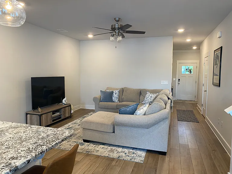 163 Shallons Dr — Photo 8
