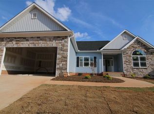 447 Risen Star Dr, Boiling Springs, SC 29316