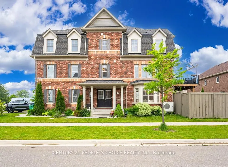 70 Hogan Manor Dr #UPPER