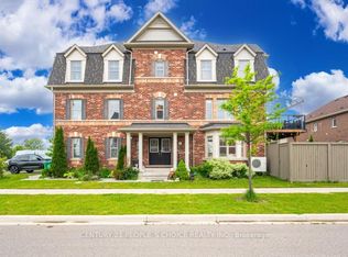 70 Hogan Manor Dr, Brampton, ON L7A 4V2