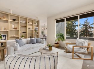 661 Winslow Way W, Bainbridge Island, WA