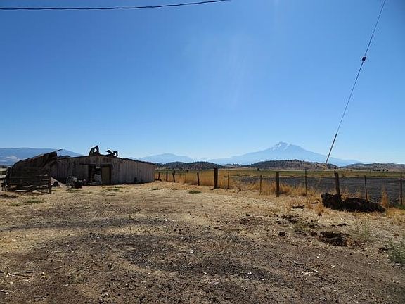 3rd image of 6808 Siskiyou Blvd