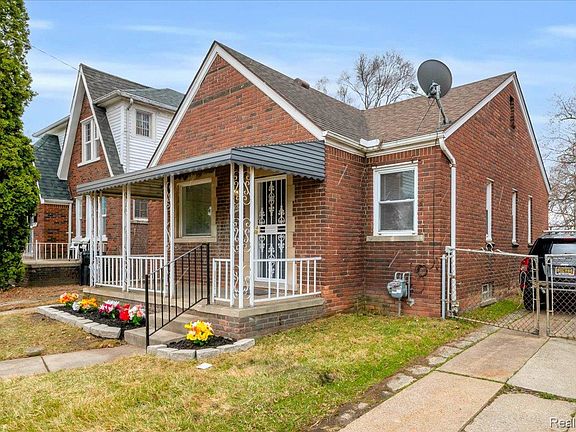 2nd image of 8603 Whitcomb St