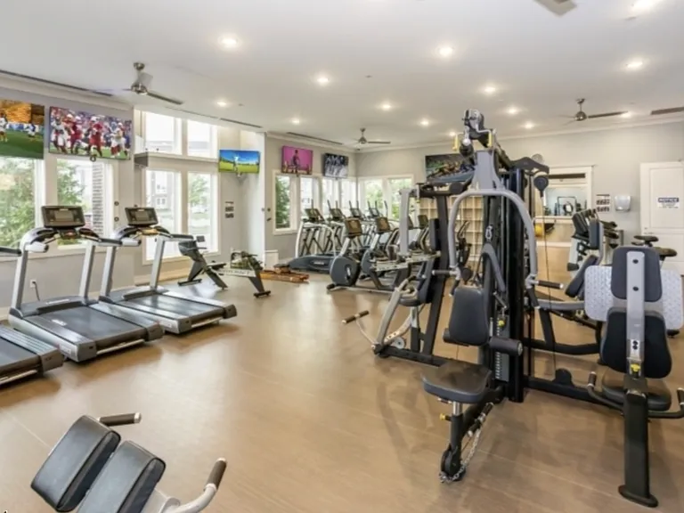 2 Vanderbilt Blvd #109 — Photo 21