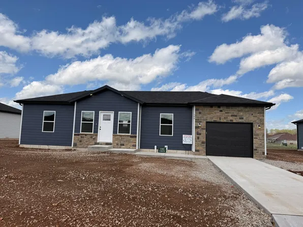 146 Maverick Drive, Mt Vernon, MO 65712