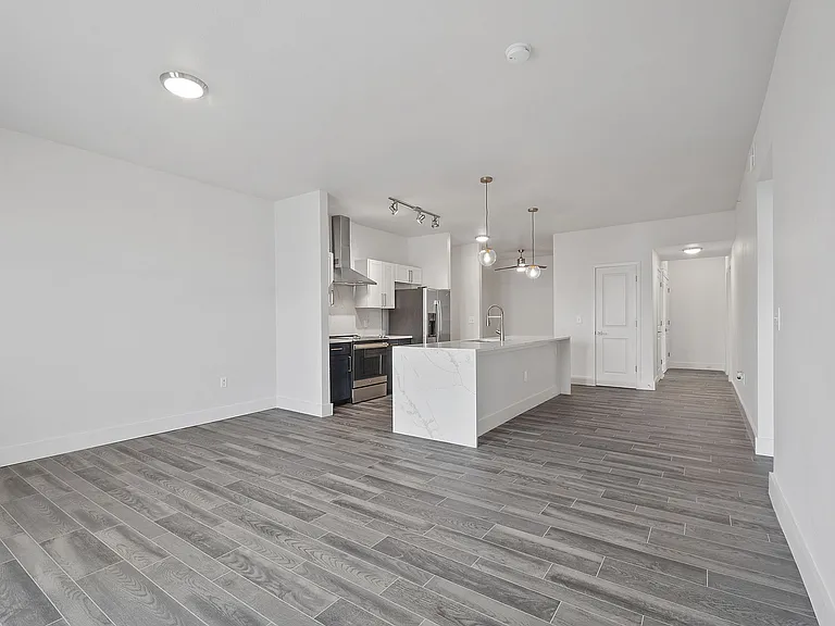 The Lofts at West 7th — Photo 8