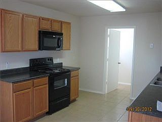 3rd image of 206 Luna Vista Dr