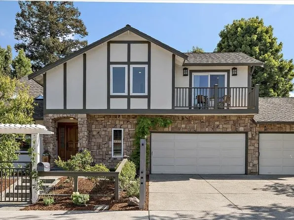 441 Apricot Ln, Mountain View, CA 94040