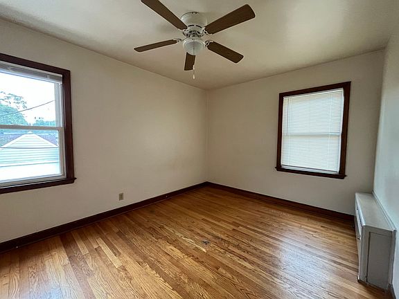 5th image of 7505 W Center St