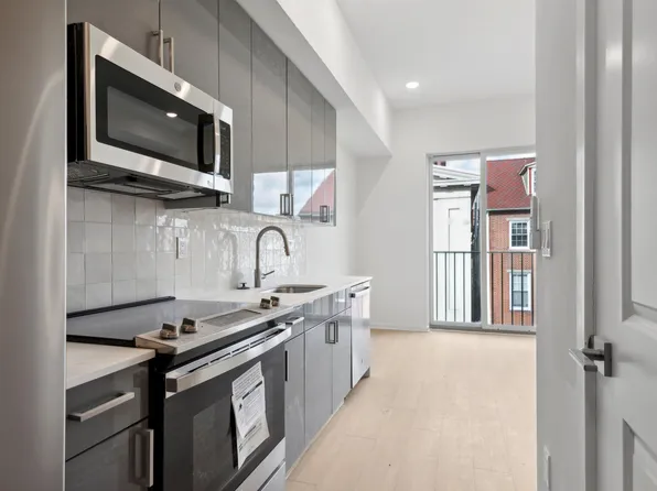 227 N 12th St, Philadelphia, PA