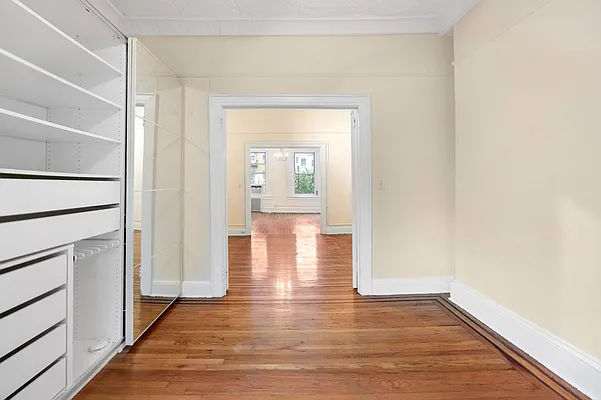 Rented by Compass | media 2