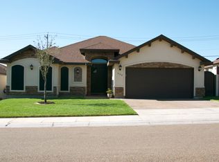 220 Desert Palm Dr, Laredo, TX 78045