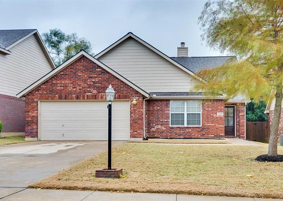 1st image of 8808 Holliday Ln