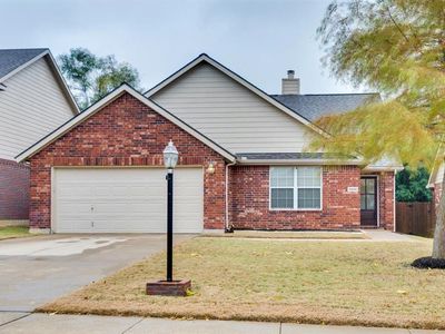8808 Holliday Ln, Aubrey, TX, 76227
