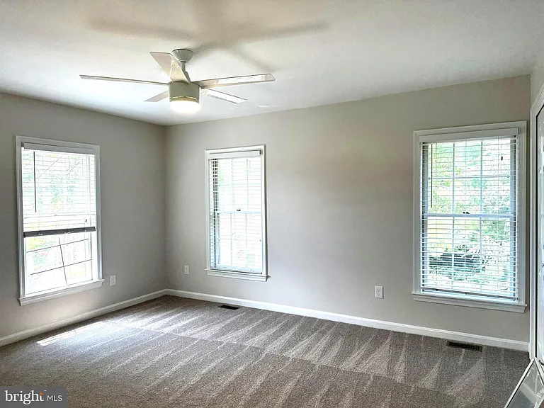 2120 N Tazewell Ct — Photo 20