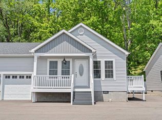 196 Humboldt Ln, Princeton, WV 24740