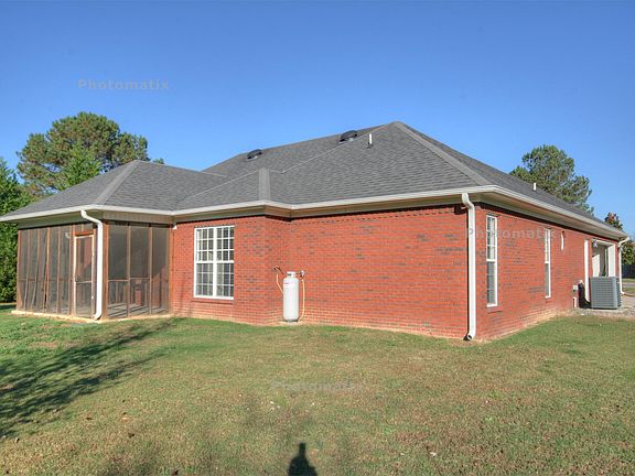 3rd image of 104 Jewell Cobb Ct