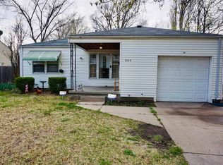 1009 Prairie Park Rd, Wichita, KS 67218