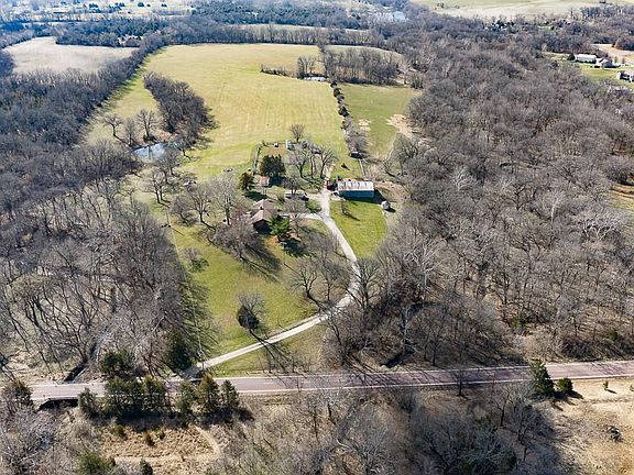 2nd image of 16551 Hollingsworth Rd