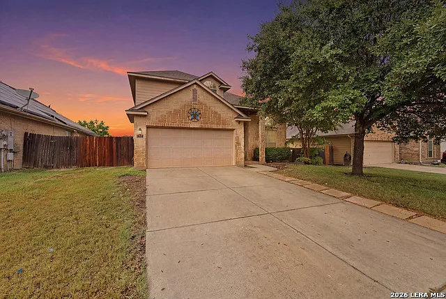 2429 Angelina Dr