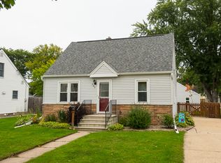 329 S Sidney St, Kimberly, WI 54136